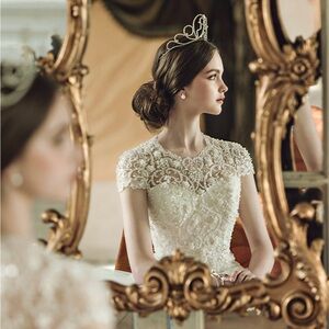 SHOW LISTING ✨🤍✨